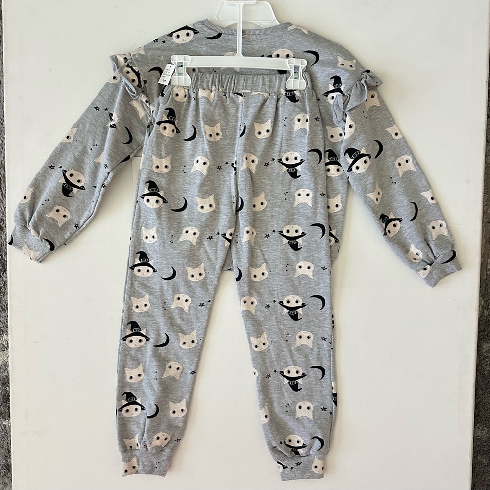 Jessica Simpson Gray Witch Print Sweatsuit Size 7/8 Girls - Picture 8 of 12